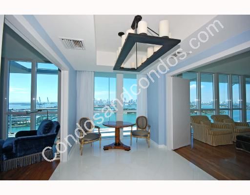 Unobstructed 180 degree view of Biscayne Bay 