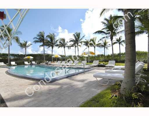 Tropical landscaped pool deck