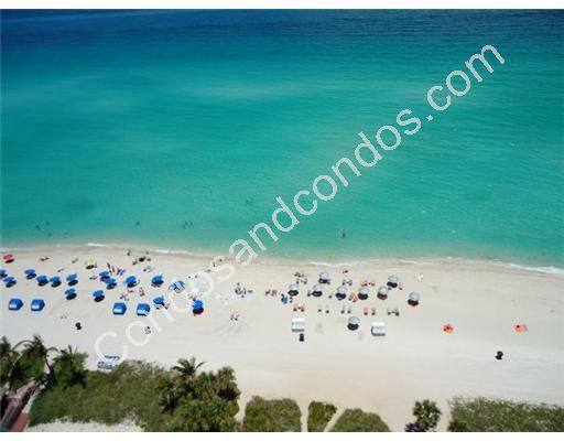 Sprawling white sand beaches and turquoise surf