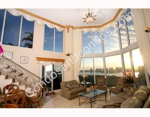 Floor to ceiling windows looking out to the Intracoastal Waterway
