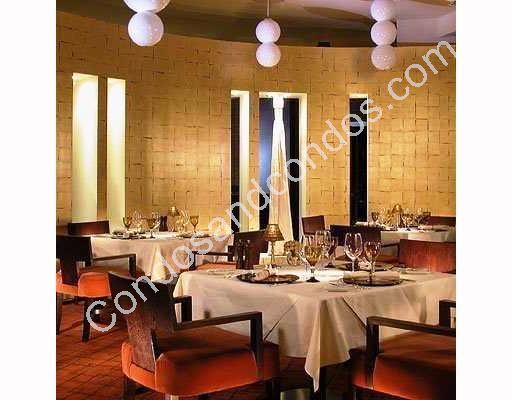 Gourmet restaurant with relaxed fine dinning atmosphere 