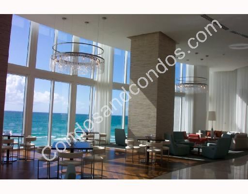 Spacious multipurpose social room with ocean view