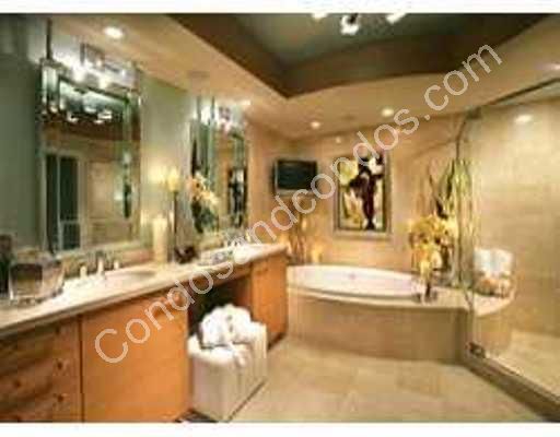 Spacious master bath with tub and separate shower