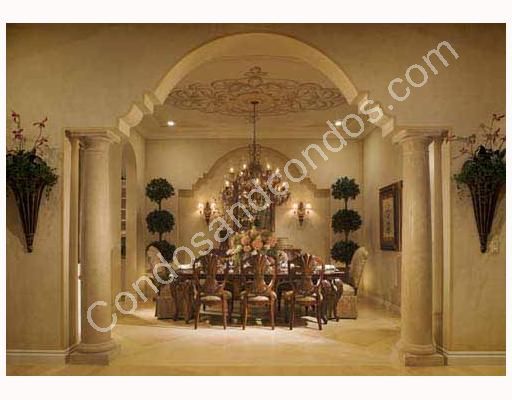 Formal dining room 
