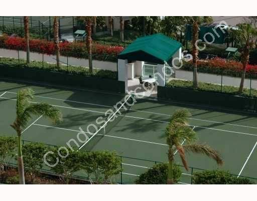 Beautifully well-maintained tennis courts