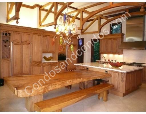 Rustic-style kitchen with state of the art appliances