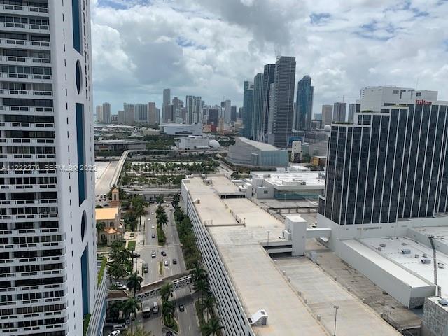 Photo of 1750 N Bayshore Drive 2806 #2806 listing for Sale