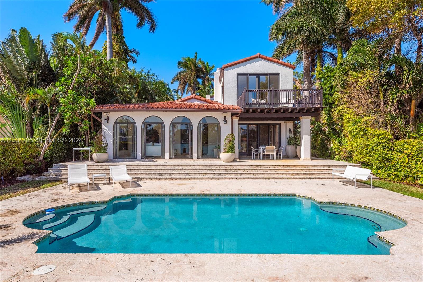 Photo of 527 E Dilido Drive # listing for Sale
