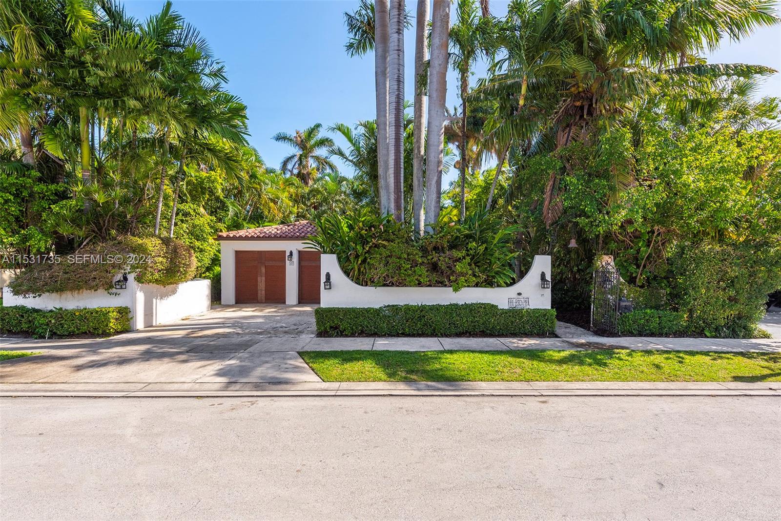 Photo of 527 E Dilido Drive # listing for Sale