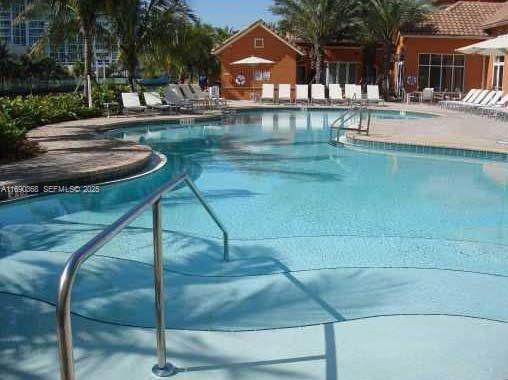 Photo of 3330 NE 190 Street 1215 #1215 listing for Sale