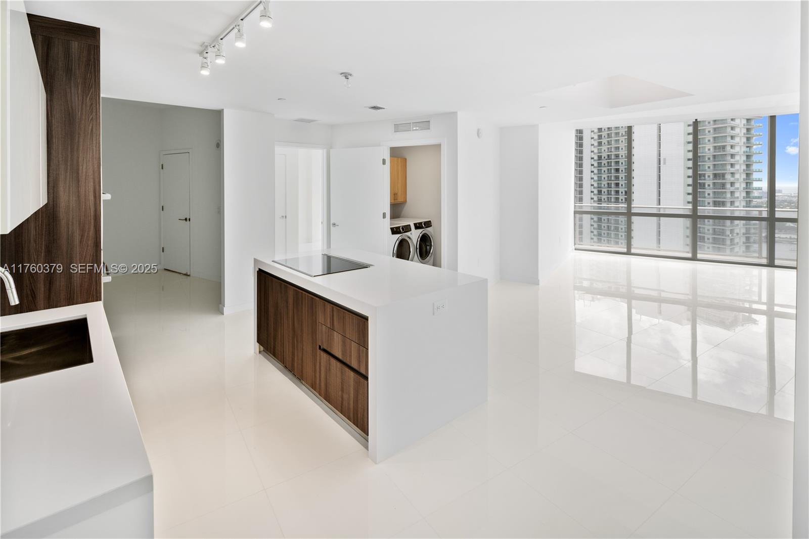 Photo of 851 NE 1st Avenue 4203 #4203 listing for Sale