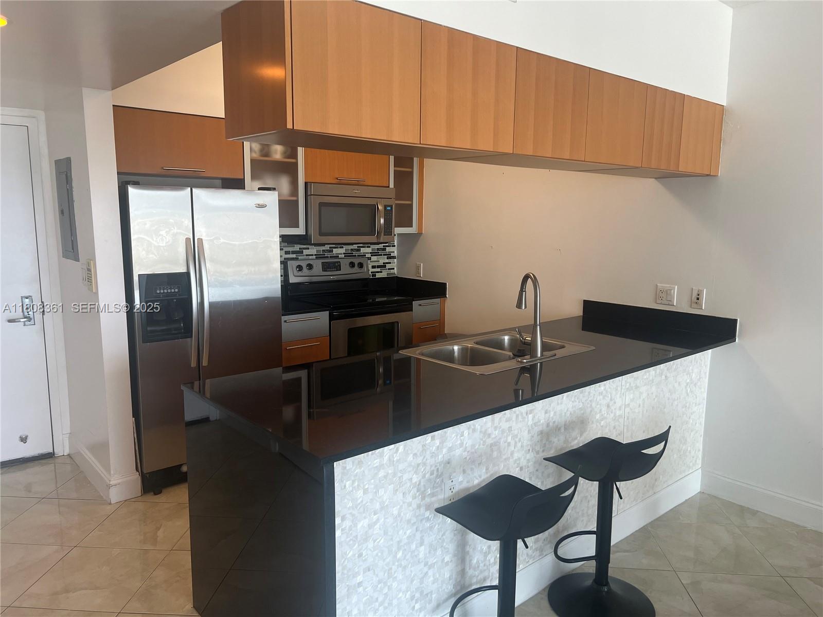 Photo of 1750 N Bayshore Drive 1410 #1410 listing for Sale