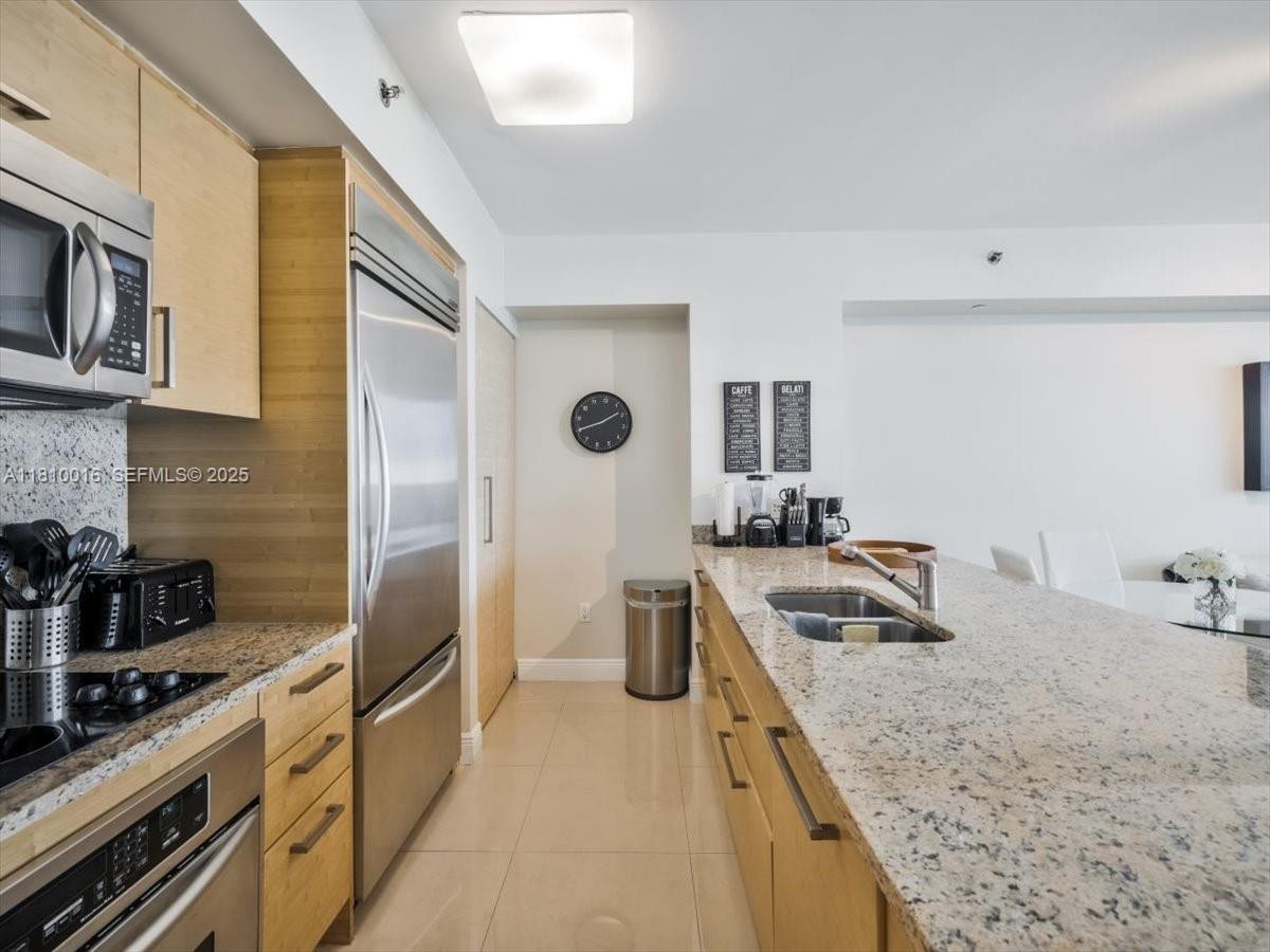 Photo of 1830 S Ocean Drive 5009 #5009 listing for Sale