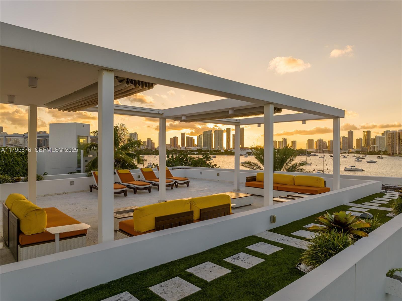 Photo of 441 N Hibiscus Drive # listing for Sale