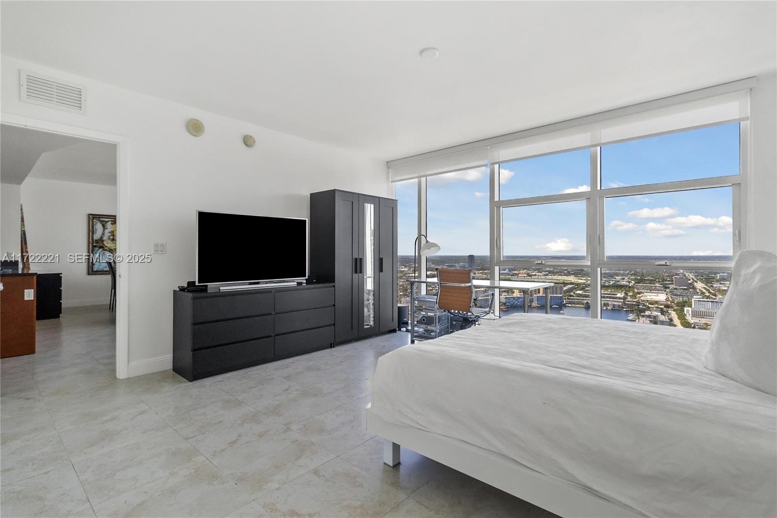Photo of 1830 S Ocean Drive 4507 #4507 listing for Sale