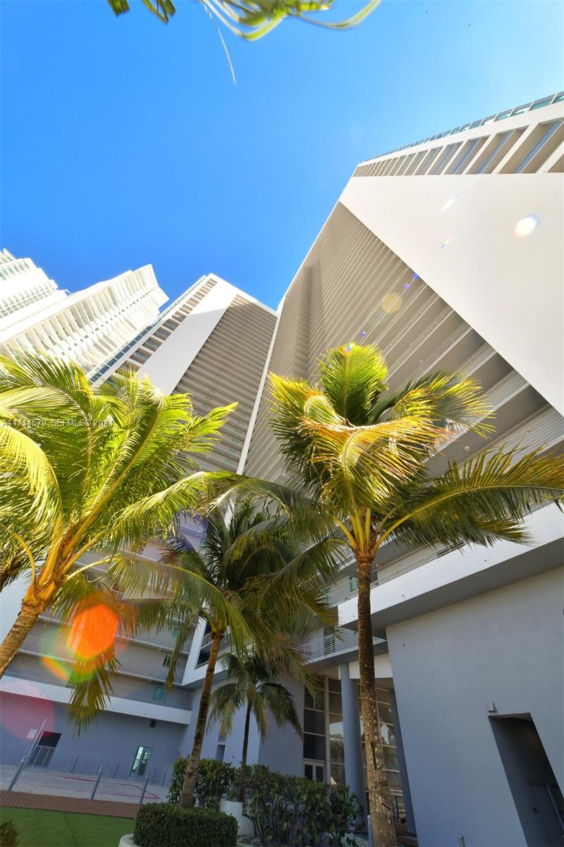 Photo of 888 Biscayne Boulevard 2511 #2511 listing for Sale