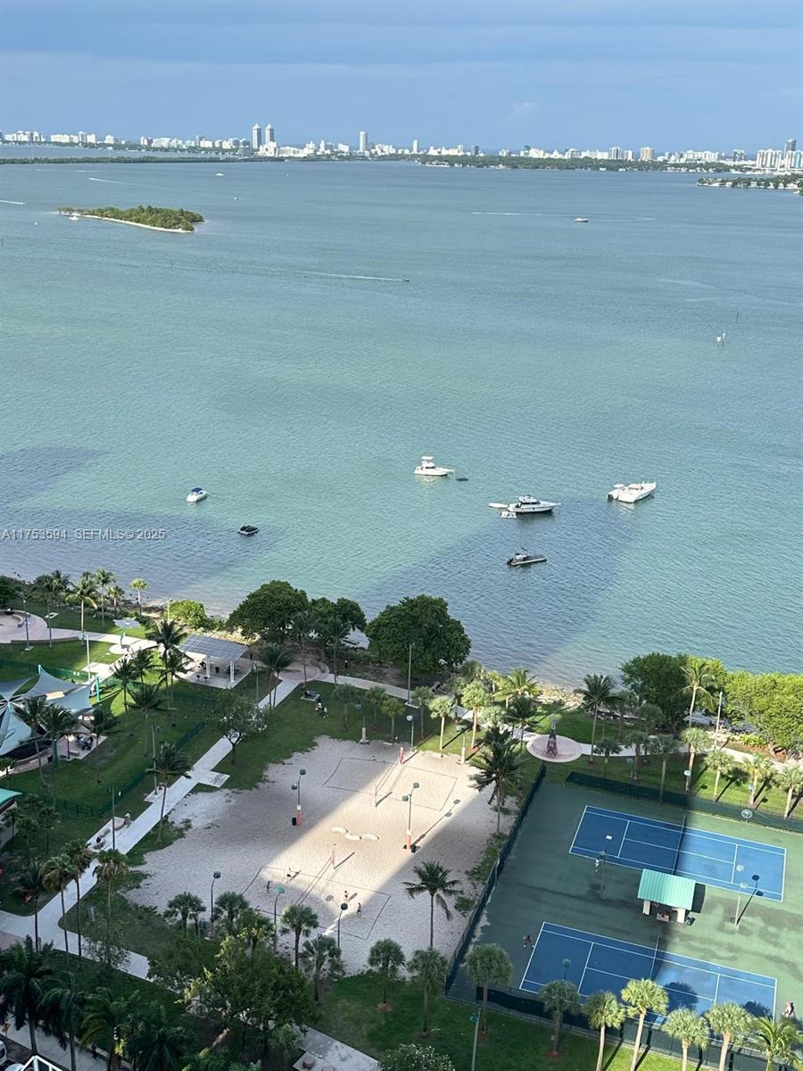 Photo of 1750 N Bayshore Drive 2905 #2905 listing for Sale