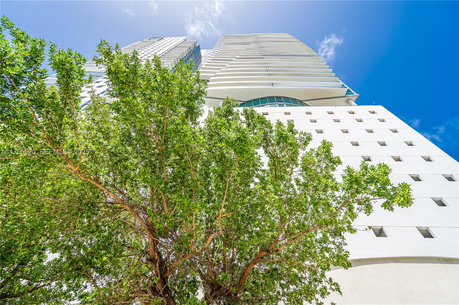 Photo of 101 20th Street 1803 #1803 listing for Sale