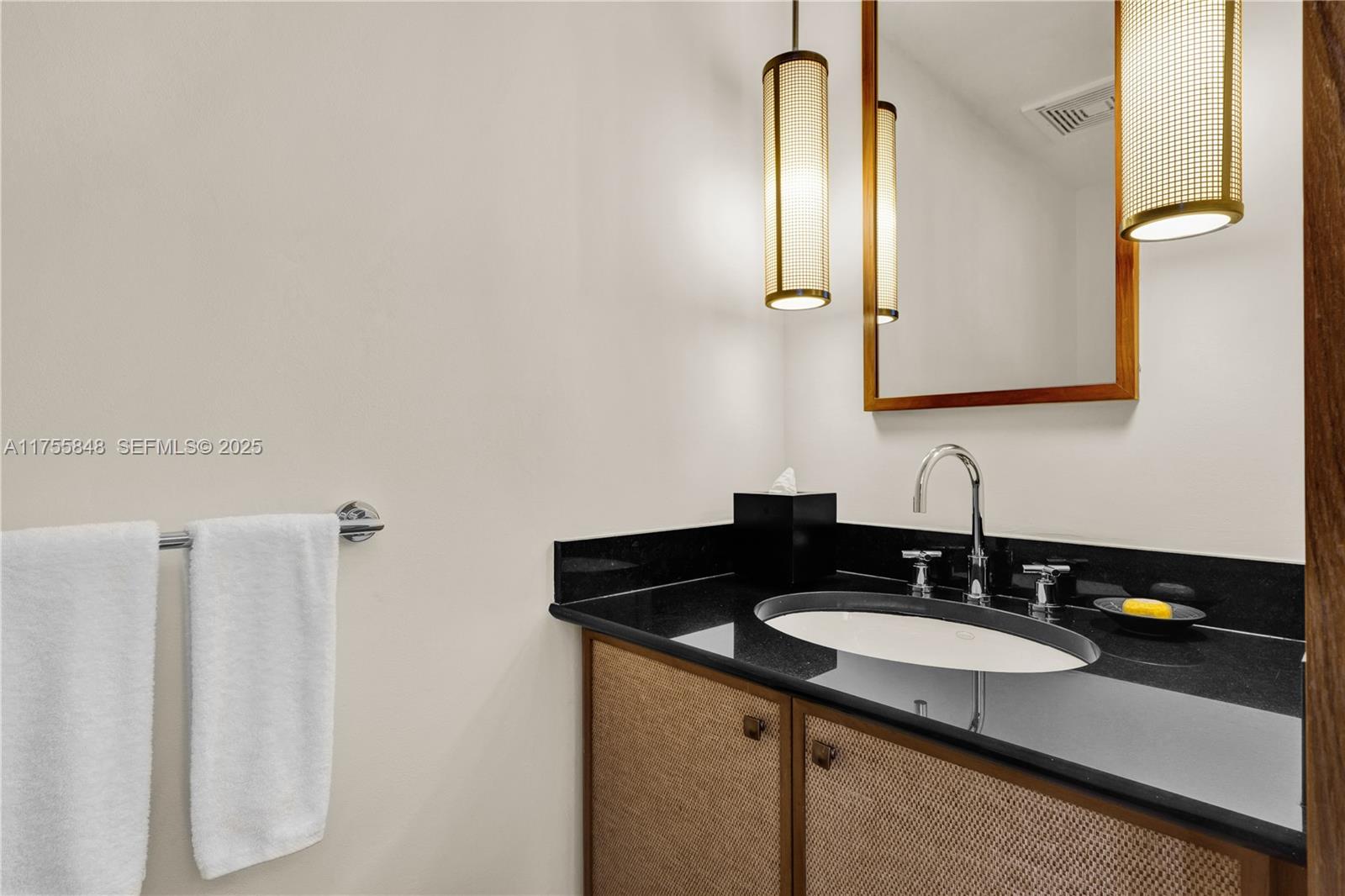 Photo of 101 20 1803/5 #1803/5 listing for Sale
