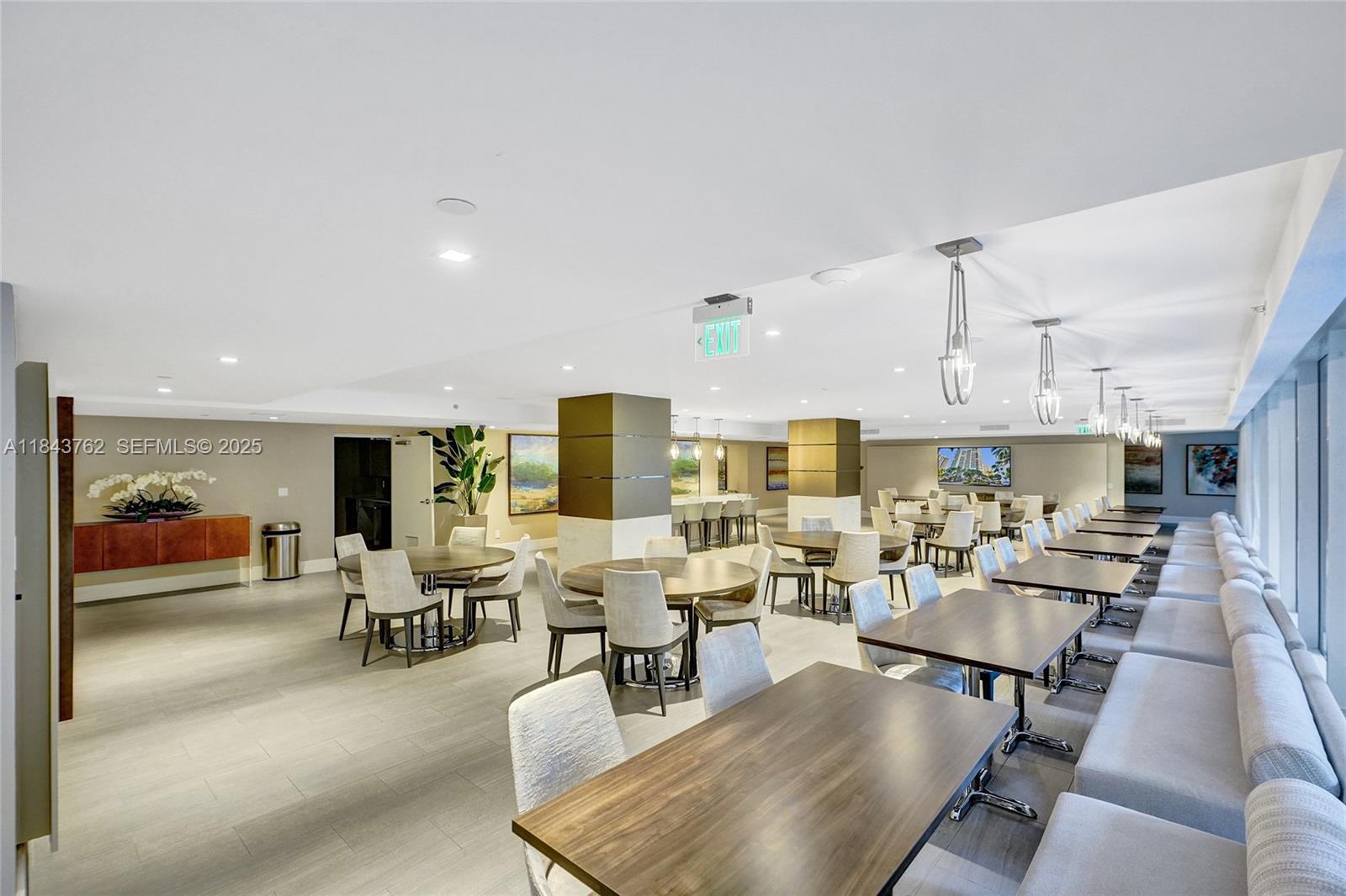Photo of 21150 Point Place 406 #406 listing for Sale