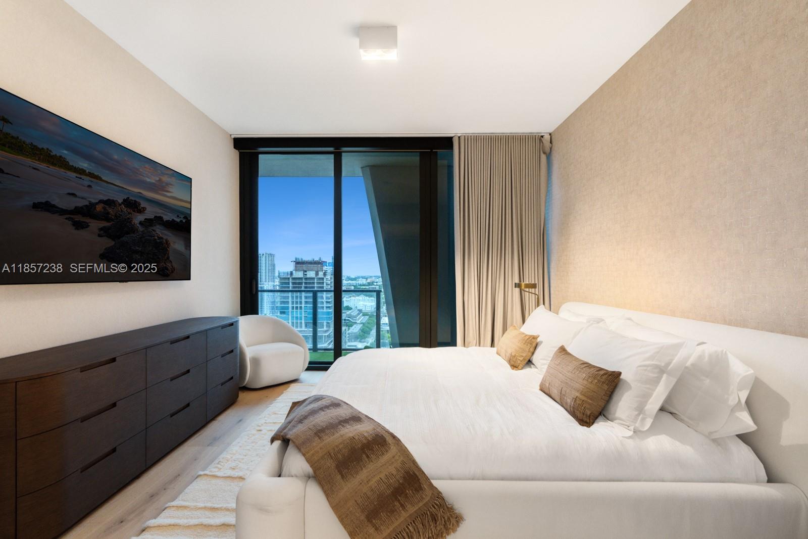 Photo of 1000 Biscayne Boulevard 2402 #2402 listing for Sale
