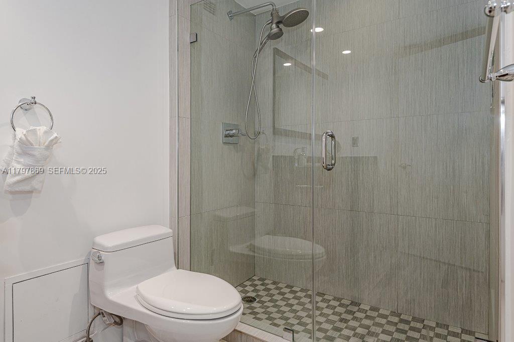 Photo of 2301 Collins Avenue 1532 #1532 listing for Sale