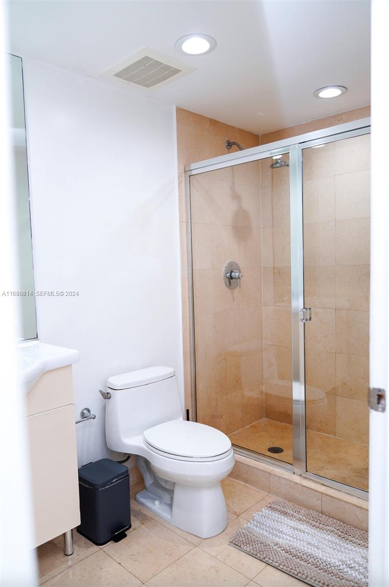 Photo of 1830 S Ocean Drive 4711 #4711 listing for Sale