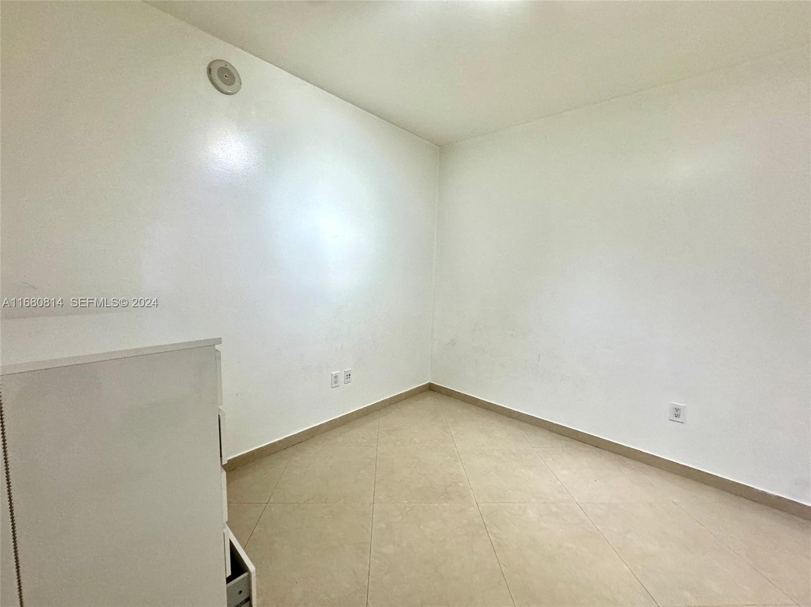 Photo of 1830 S Ocean Drive 4711 #4711 listing for Sale