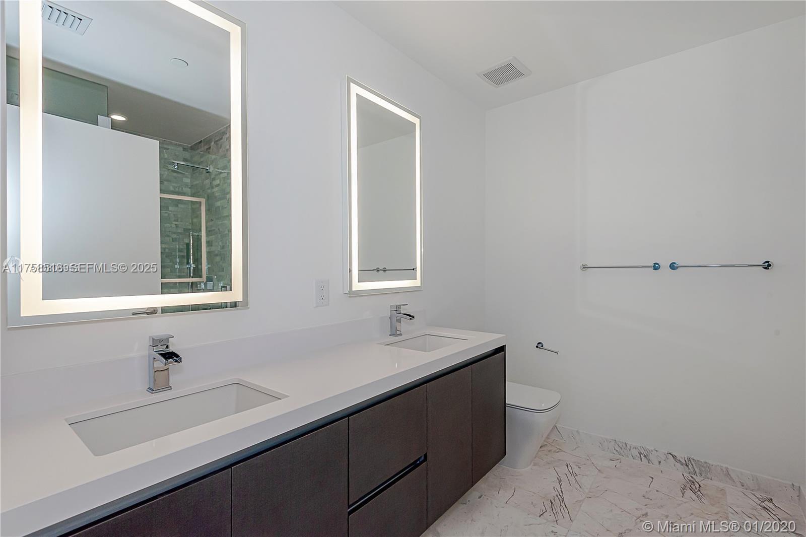 Photo of 851 NE 1st Avenue 2600 #2600 listing for Sale