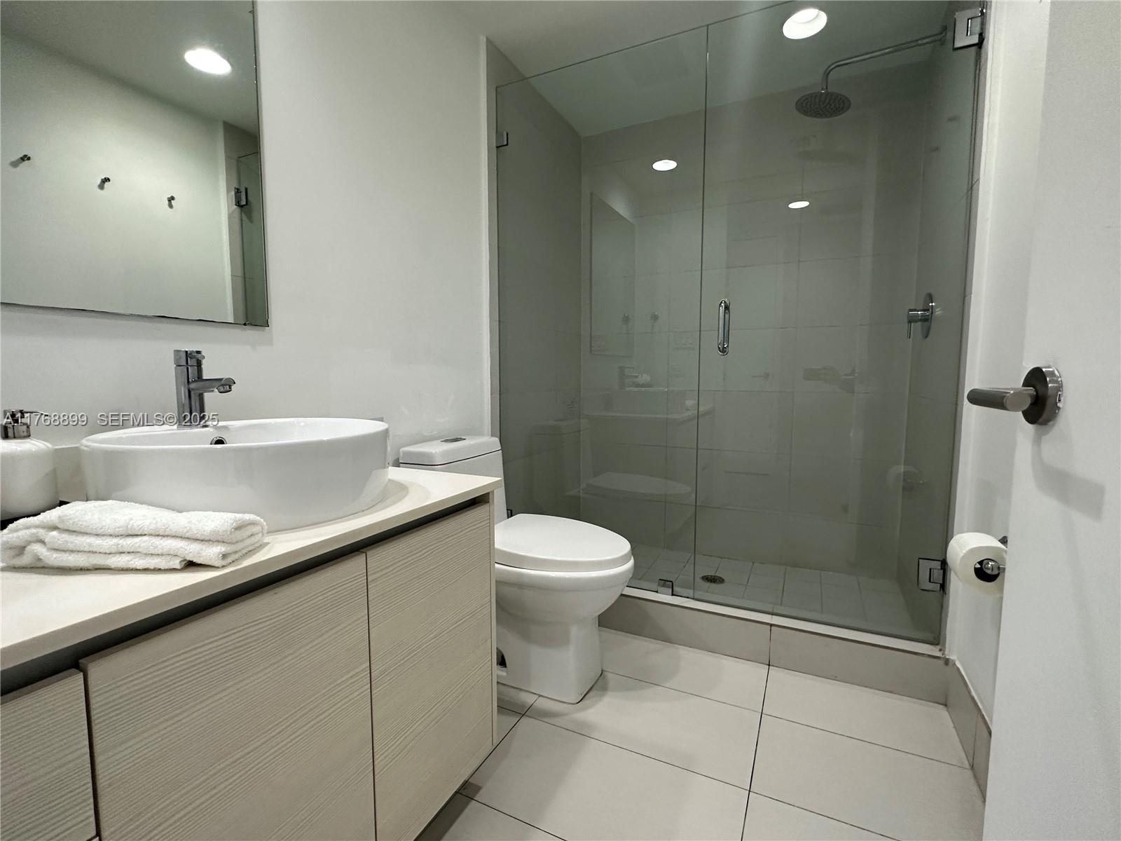 Photo of 2600 E Hallandale Beach Boulevard T2202 #T2202 listing for Sale
