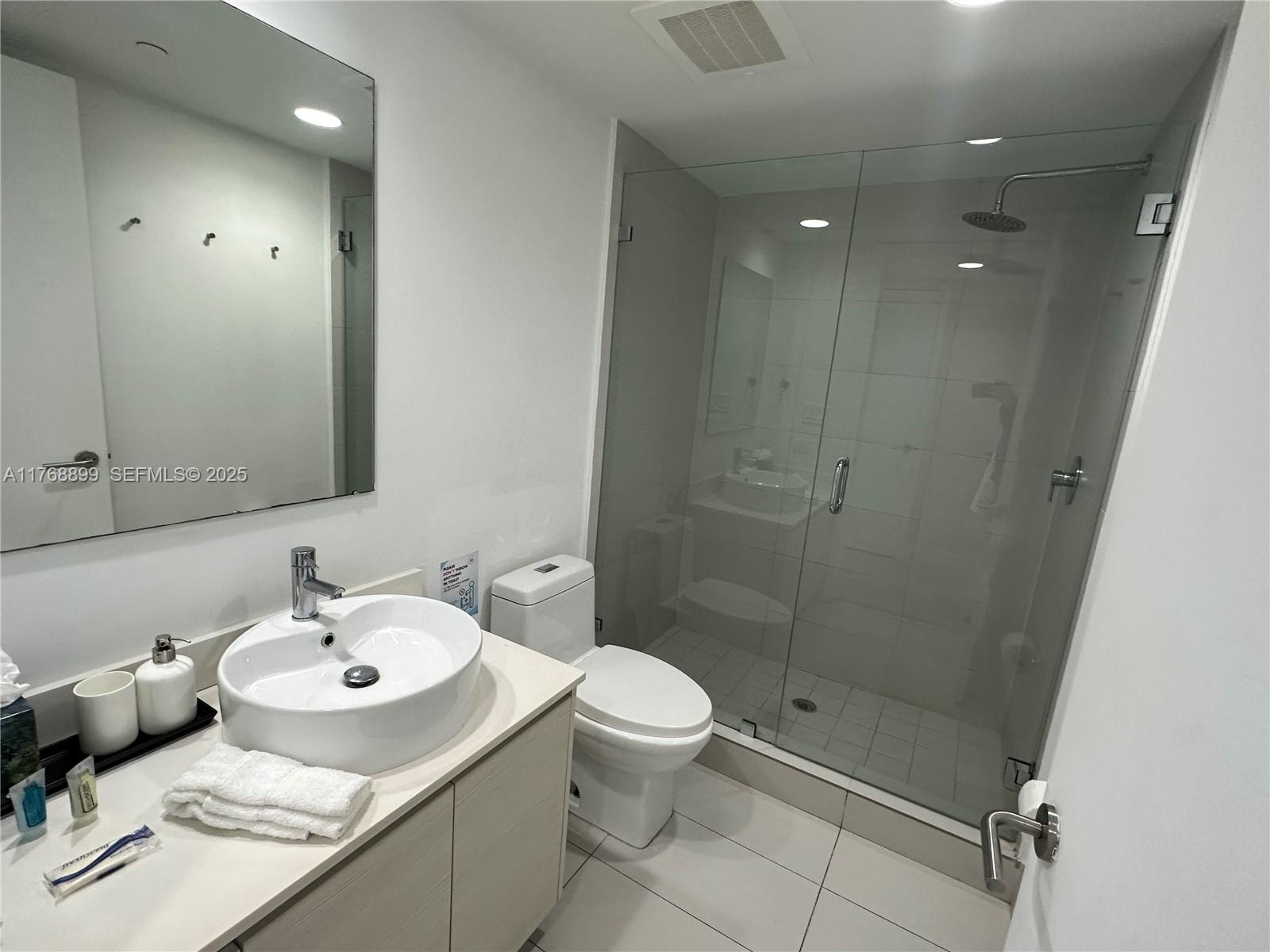 Photo of 2600 E Hallandale Beach Boulevard T2202 #T2202 listing for Sale