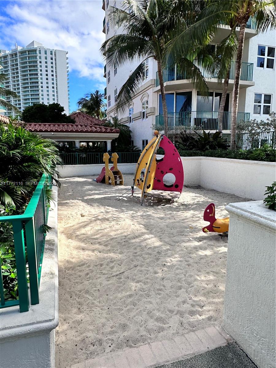 Photo of 19900 E Country Club Drive 1012 #1012 listing for Sale