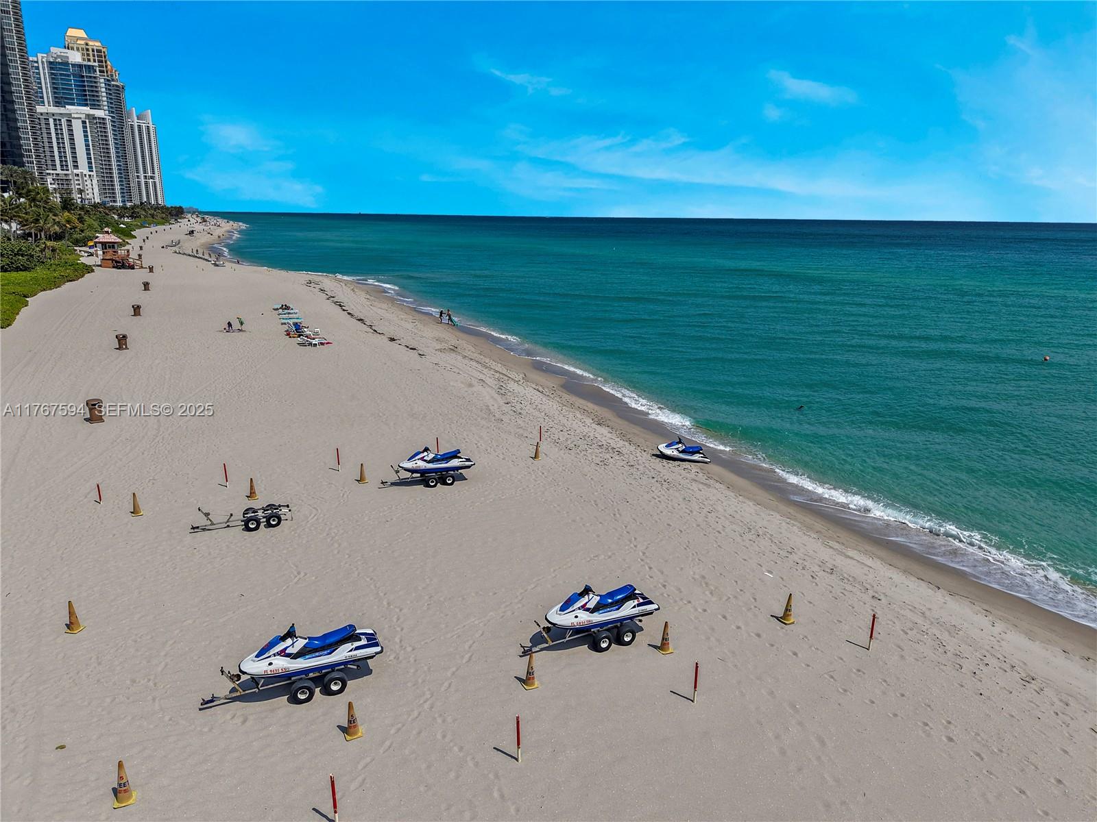 Photo of 250 Sunny Isles Boulevard 3-904 #3-904 listing for Sale