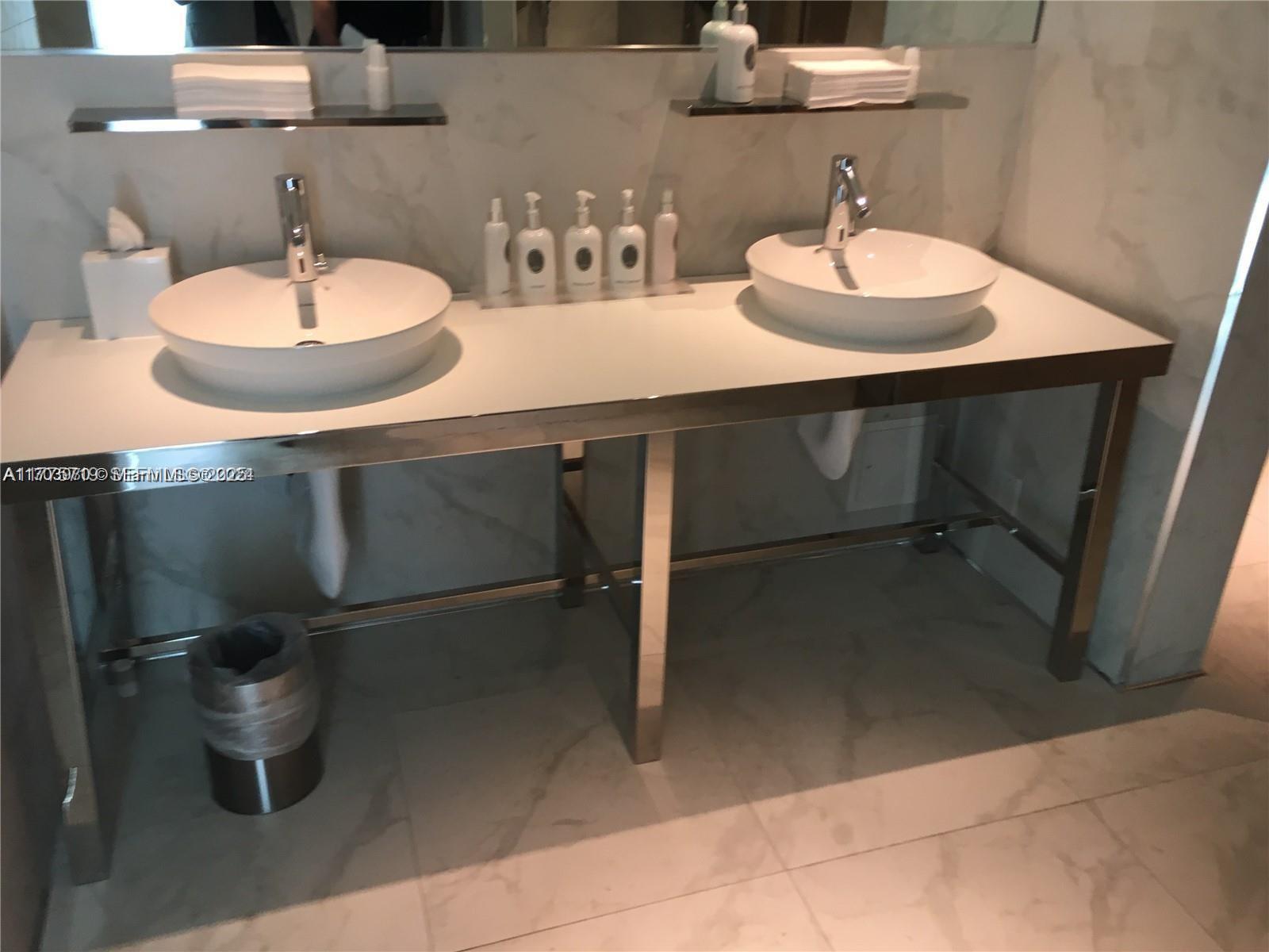Photo of 1300 S Miami Avenue 4411 #4411 listing for Sale