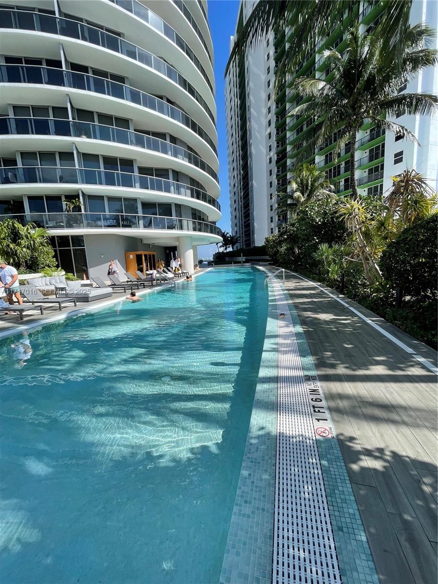 Photo of 488 NE 18th Street 4009 #4009 listing for Sale