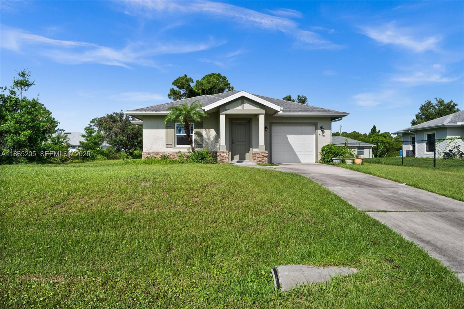 Photo of #A11865205 listing for Sale