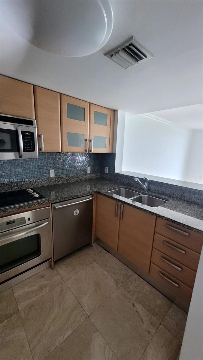 Photo of 2101 Brickell Avenue 1109 #1109 listing for Sale