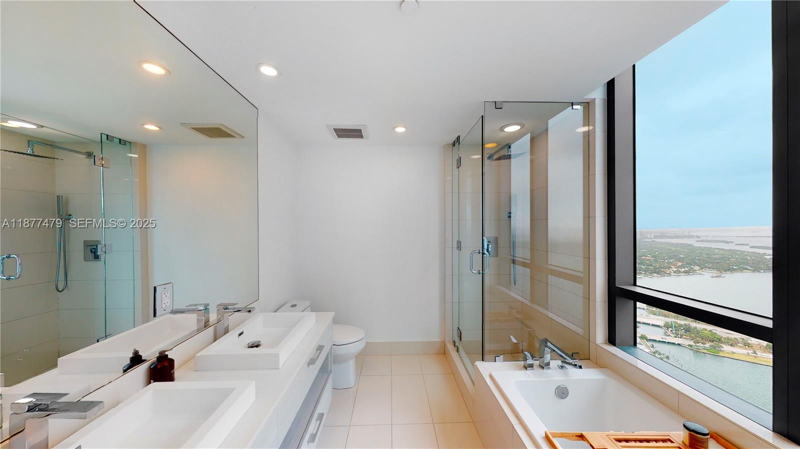 Photo of 650 NE 32nd Street 4607 #4607 listing for Sale