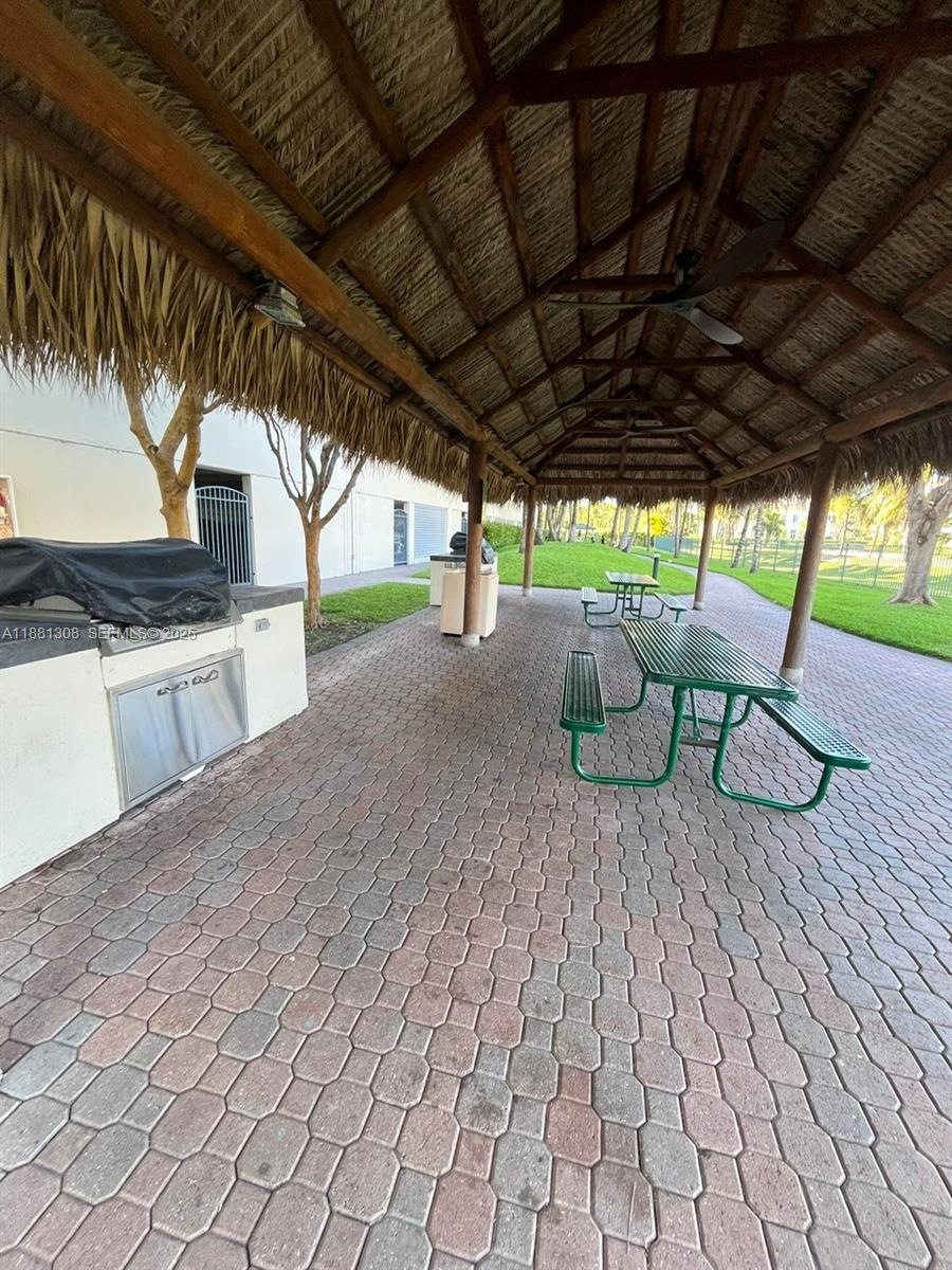 Photo of 19501 W Country Club Drive 1706 #1706 listing for Sale