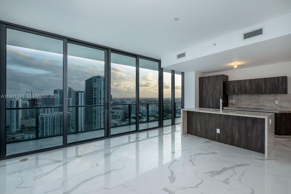 Photo of 480 NE 31 Street 3101 #3101 listing for Sale