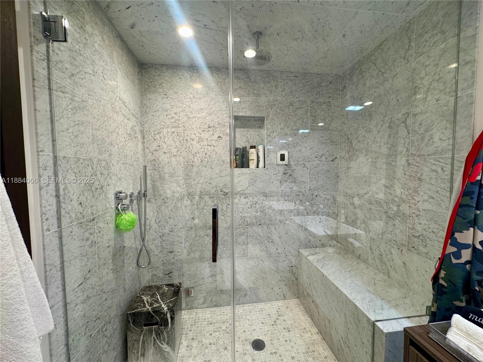 Photo of 1000 Brickell Plaza 3302 #3302 listing for Sale