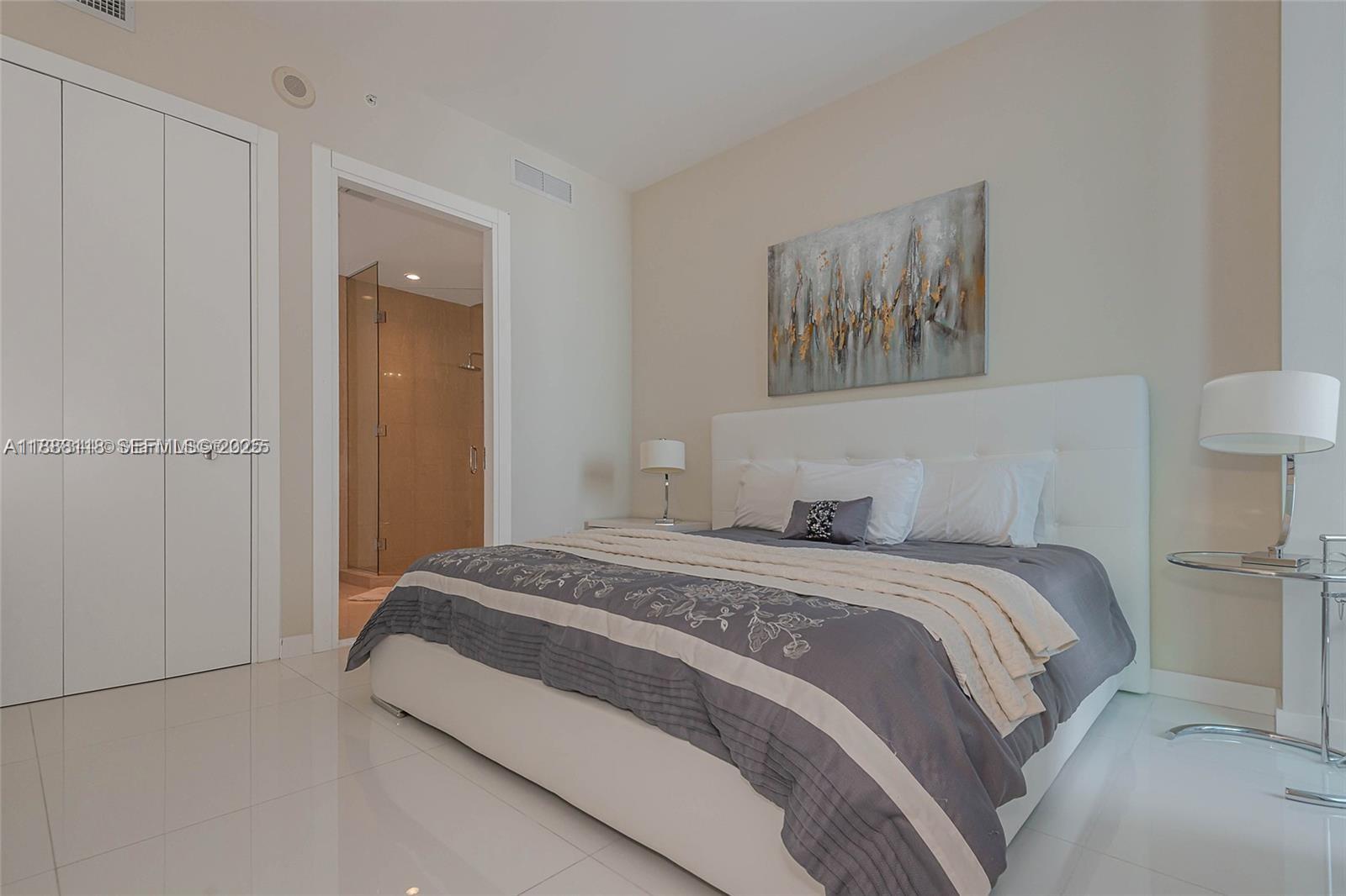 Photo of 200 Biscayne Boulevard Way 5109 #5109 listing for Sale