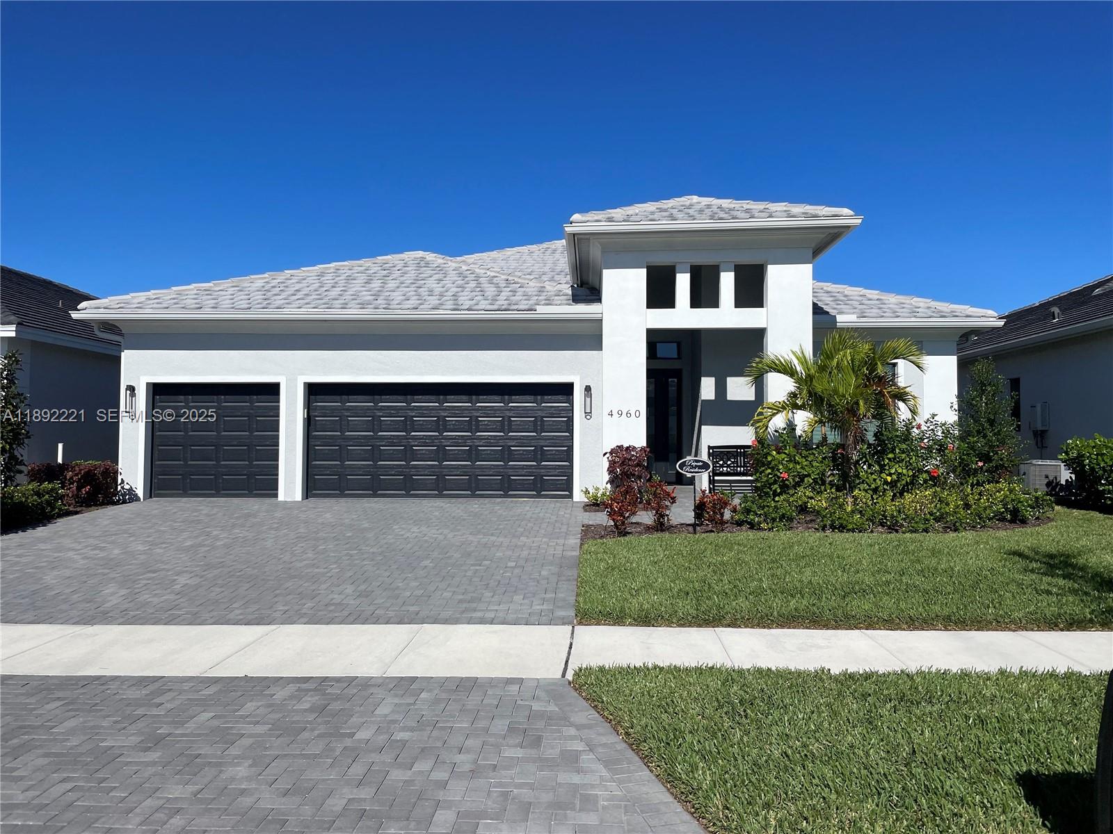 Photo of #A11892221 listing for Sale