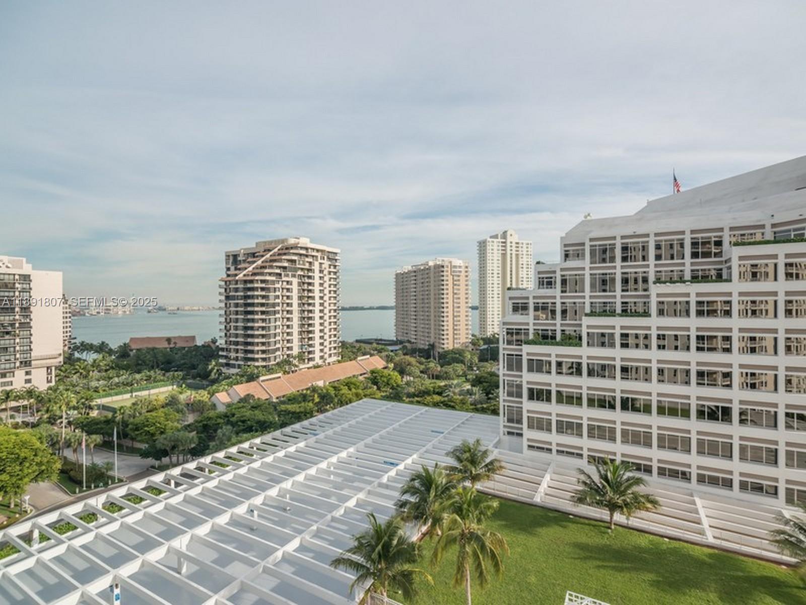 Photo of 701 Brickell Key Boulevard 1411 #1411 listing for Sale