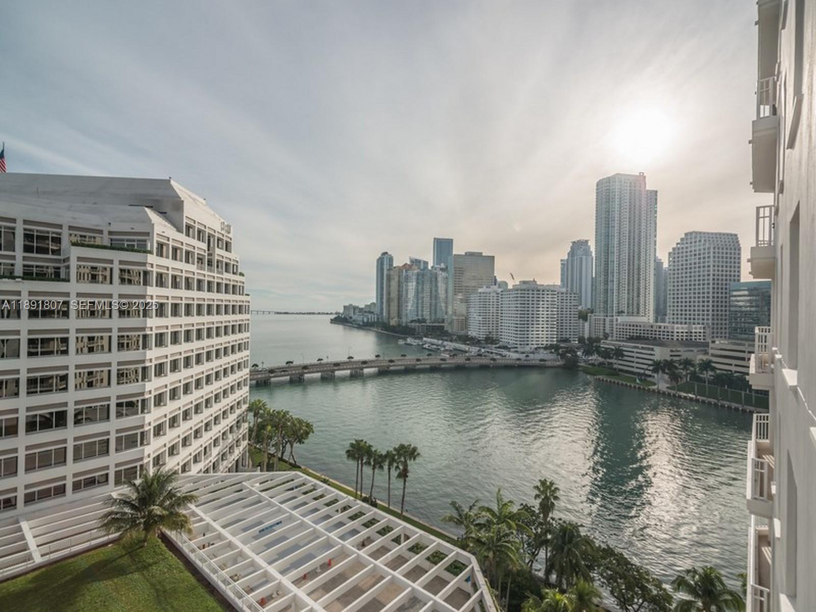 Photo of 701 Brickell Key Boulevard 1411 #1411 listing for Sale