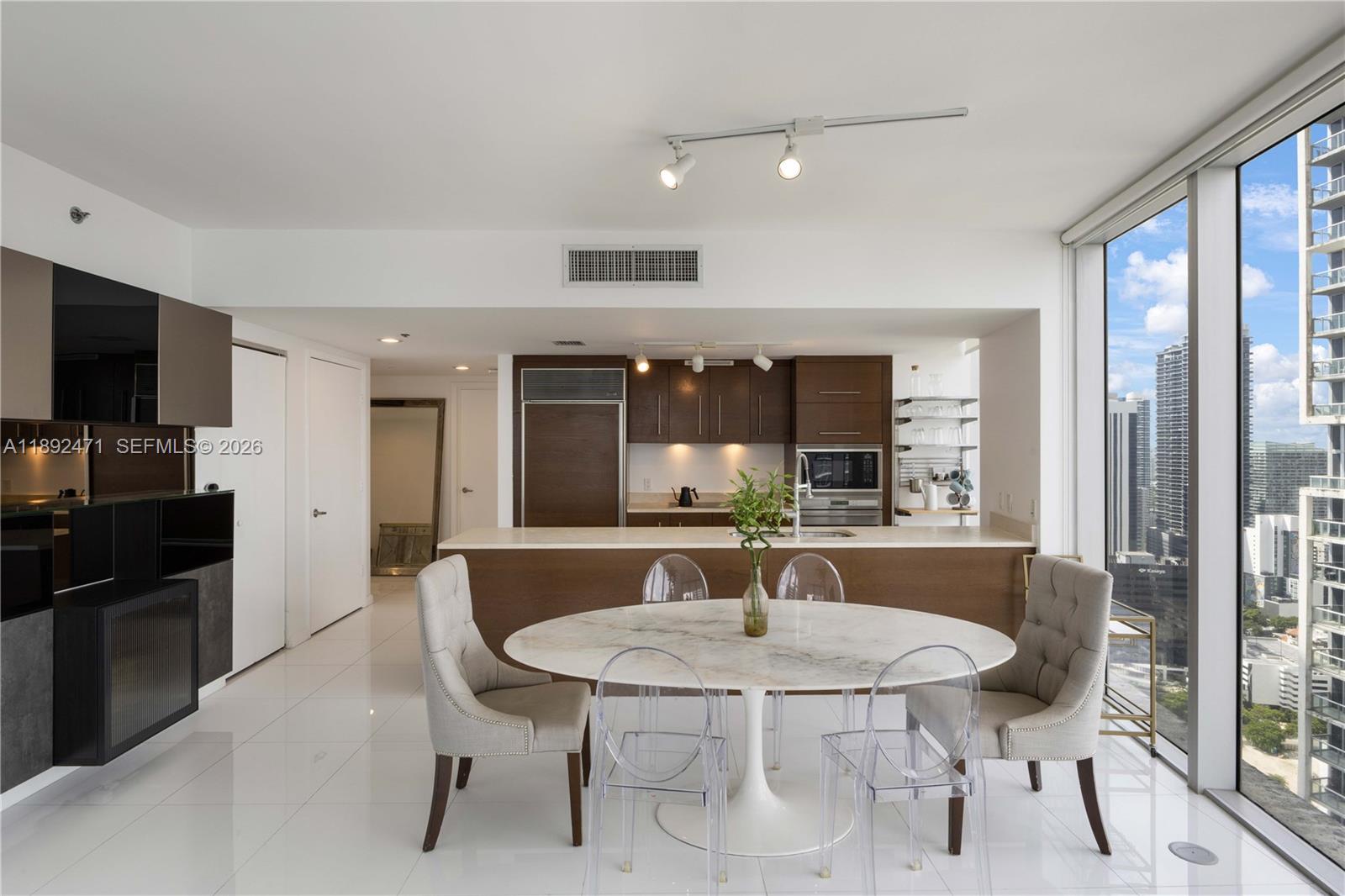 Photo of 475 Brickell Avenue 4015 #4015 listing for Sale