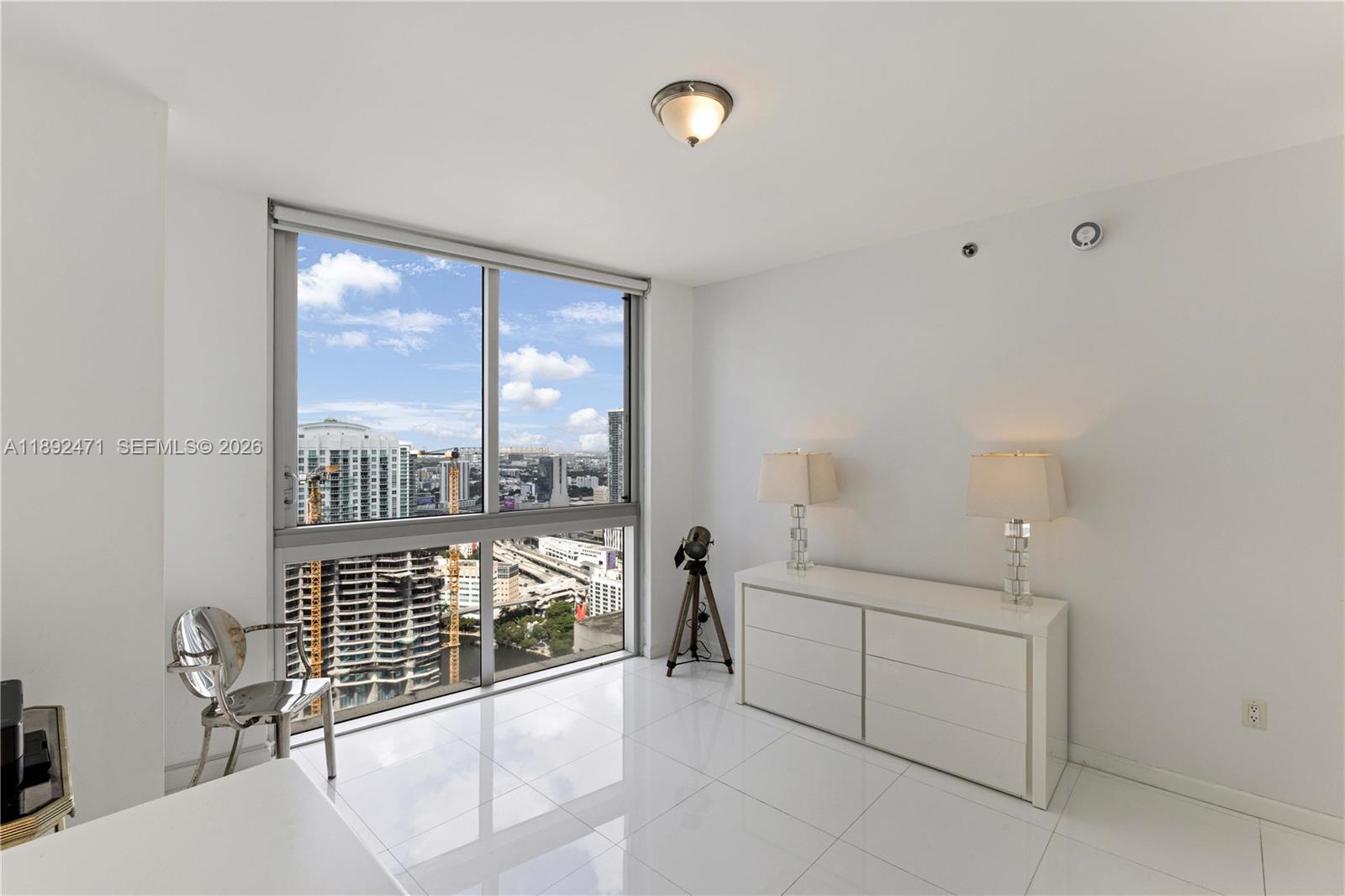 Photo of 475 Brickell Avenue 4015 #4015 listing for Sale