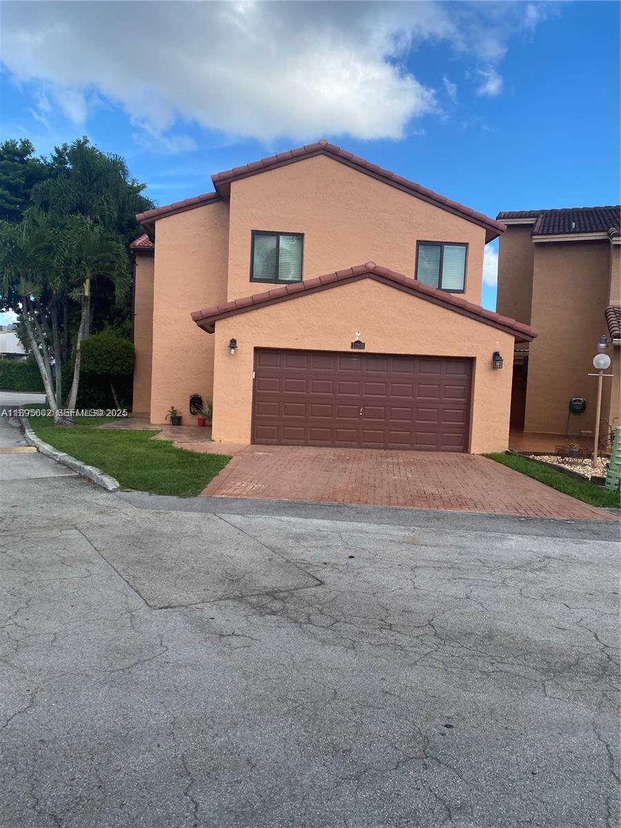 Photo of #A11895602 listing for Sale