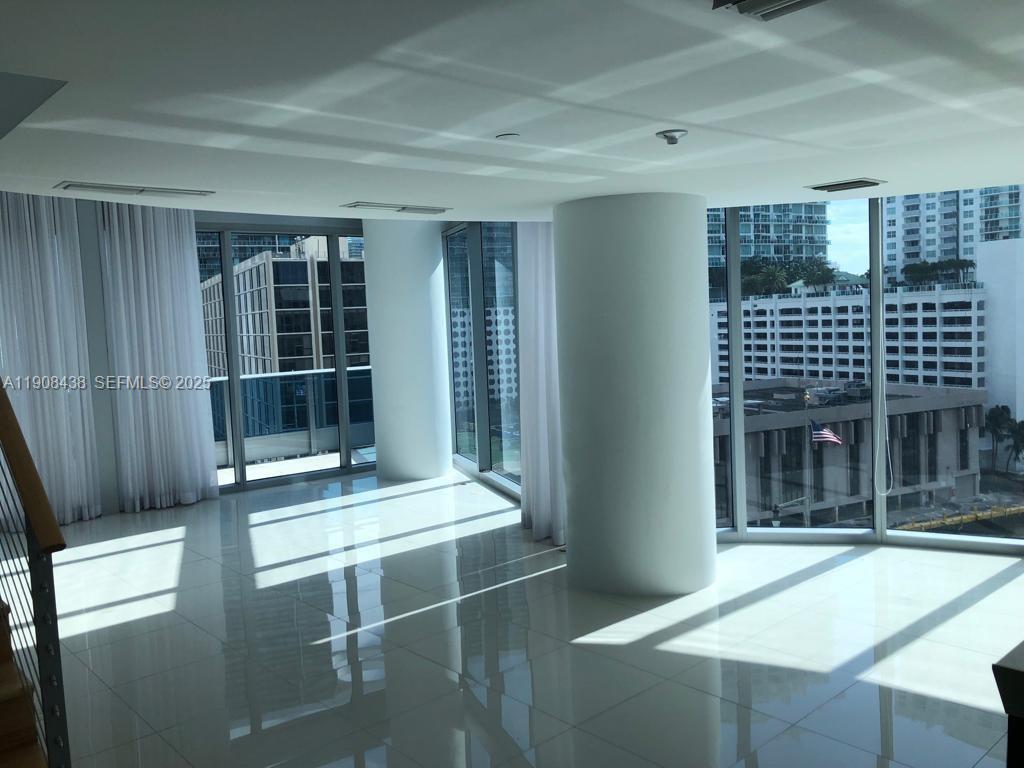 Photo of 200 Biscayne Boulevard Way 902 #902 listing for Sale