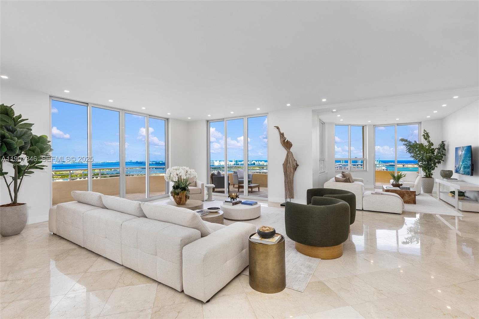 Photo of 808 Brickell Key Drive 3901 #3901 listing for Sale